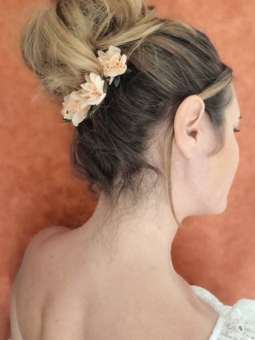 3 pics cheveux fleurs mariage cérémonie pêche