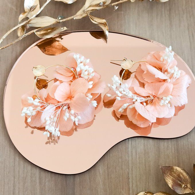 Boucles d'oreilles créoles fleurs hortensia pêche mariage dorées à l'or fin